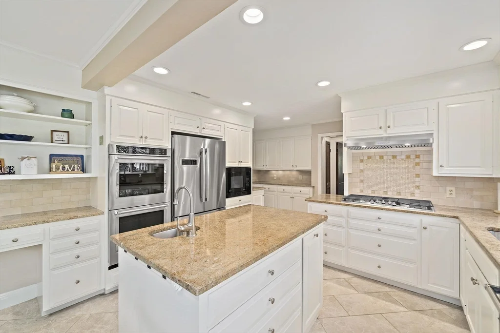 19 Ridge Rd, Newton