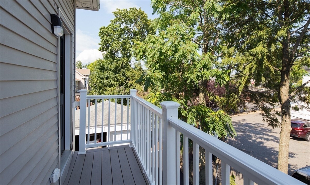 92 Brown St, Waltham