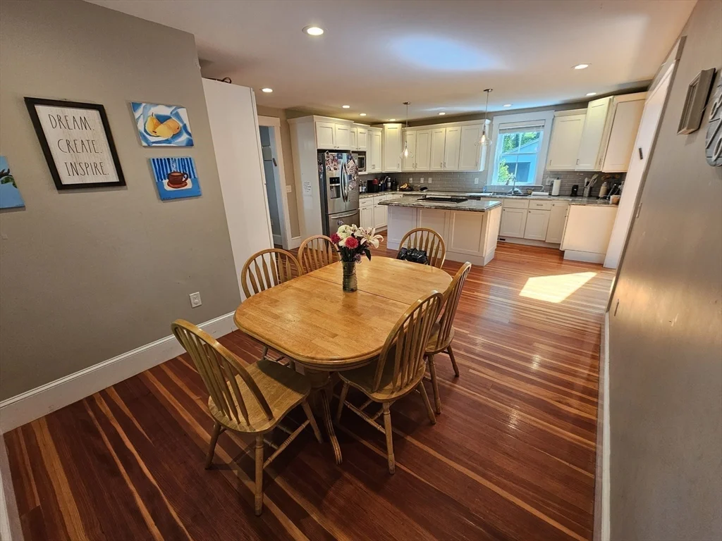 144 East St, Sharon