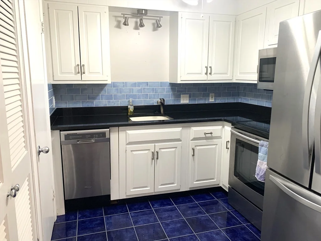 19 Atlantic Rd, Gloucester