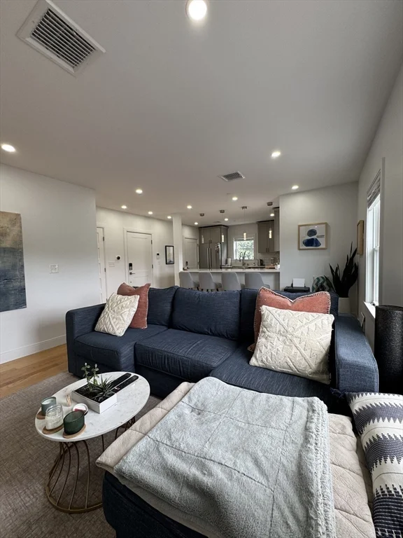 34 Park St, Newton Corner