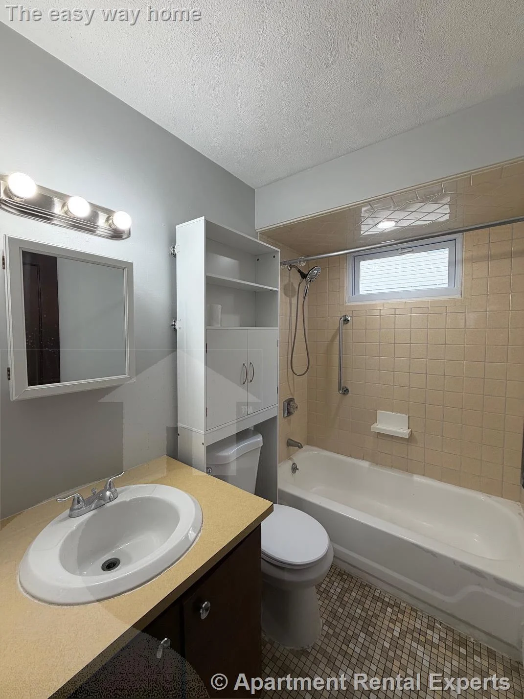 31 Illinois Ave, East Somerville