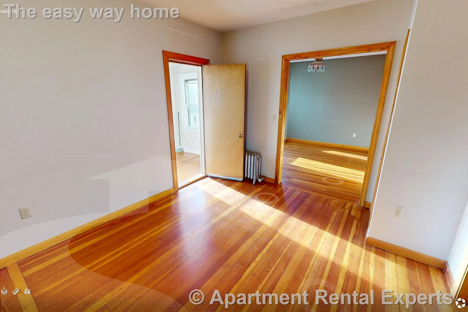 27 Princeton St, Tufts