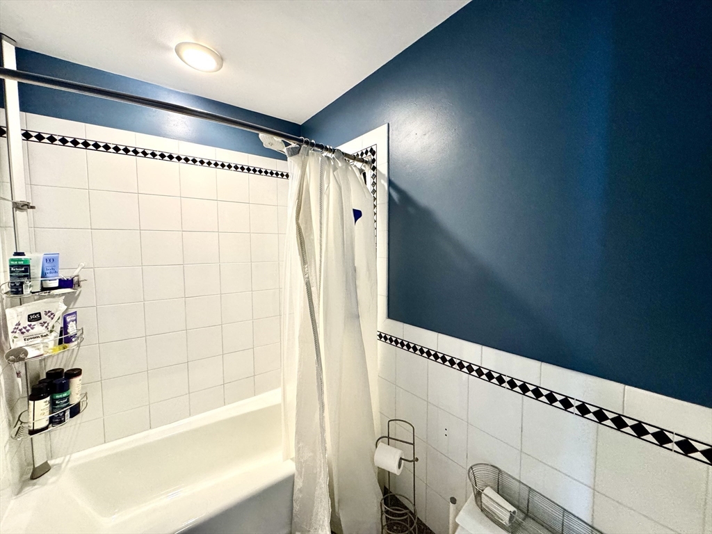 4 Monument Sq, Charlestown