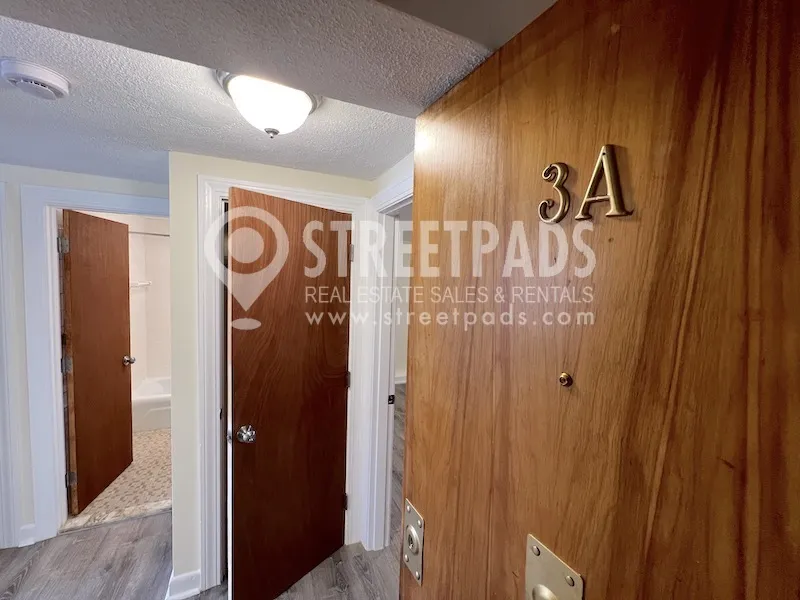 176 North Beacon St, Allston