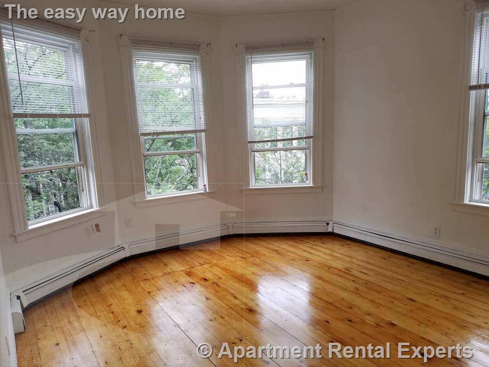 254 Windsor St, Central Square