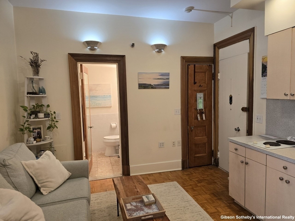 21 Beacon, Beacon Hill