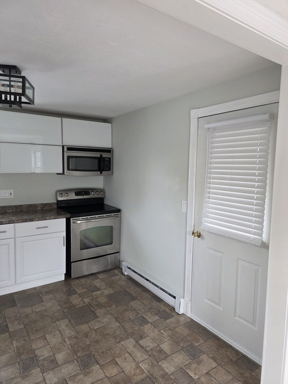 17 Robert St, Fitchburg