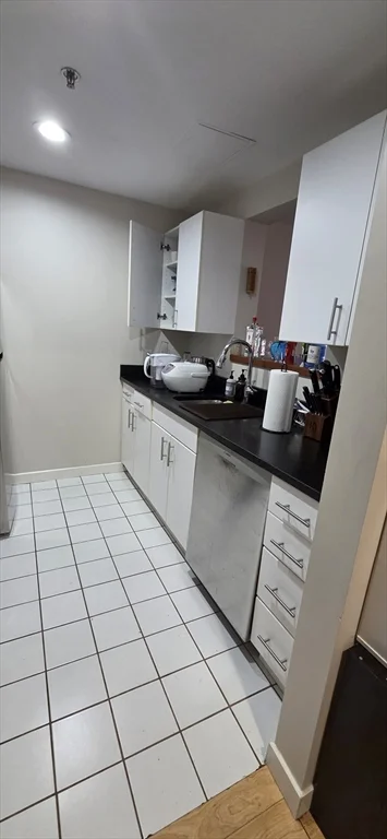 950 Mass Ave, Riverside