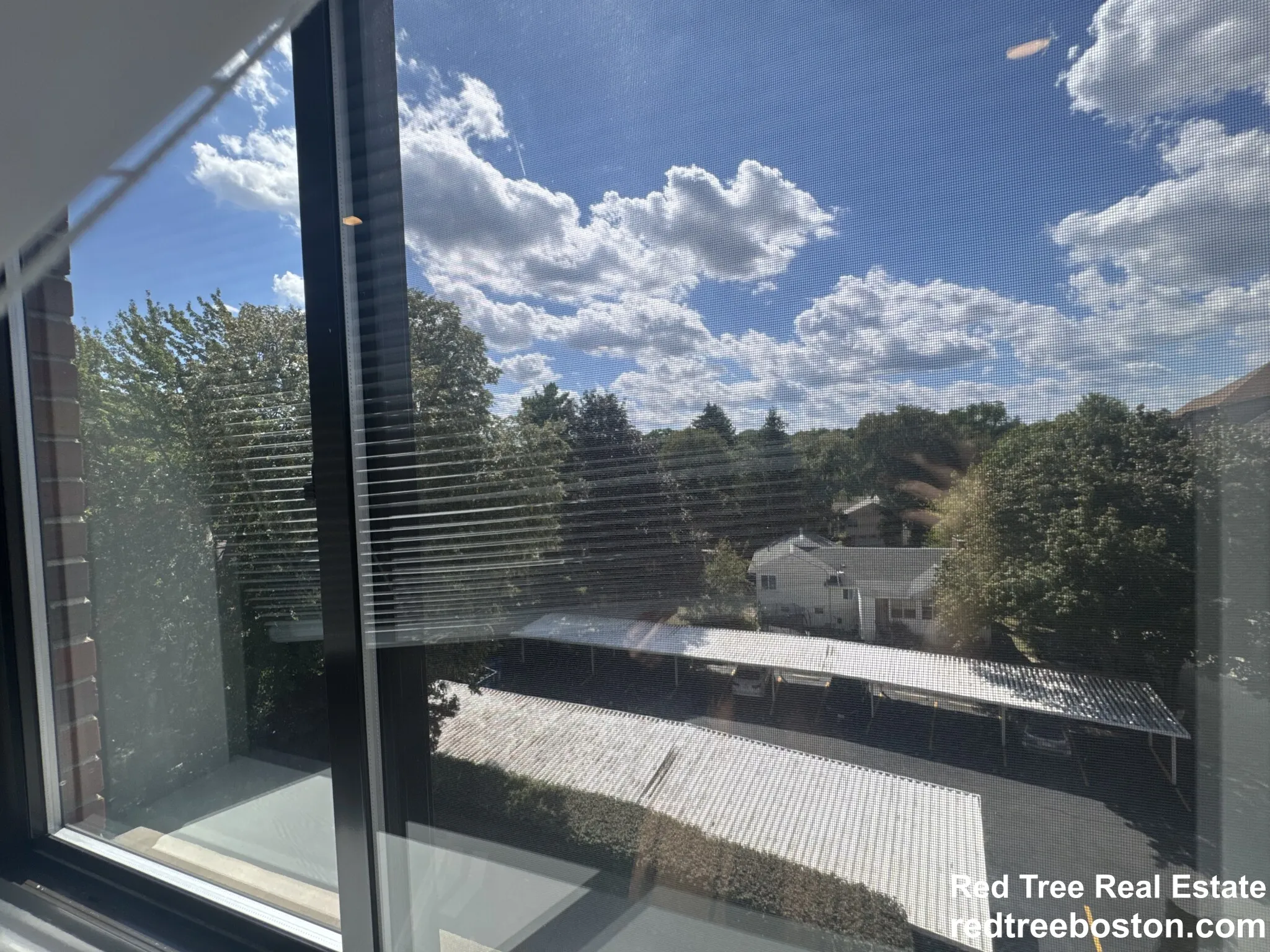 320 Hammond Pond Pkwa, Chestnut Hill