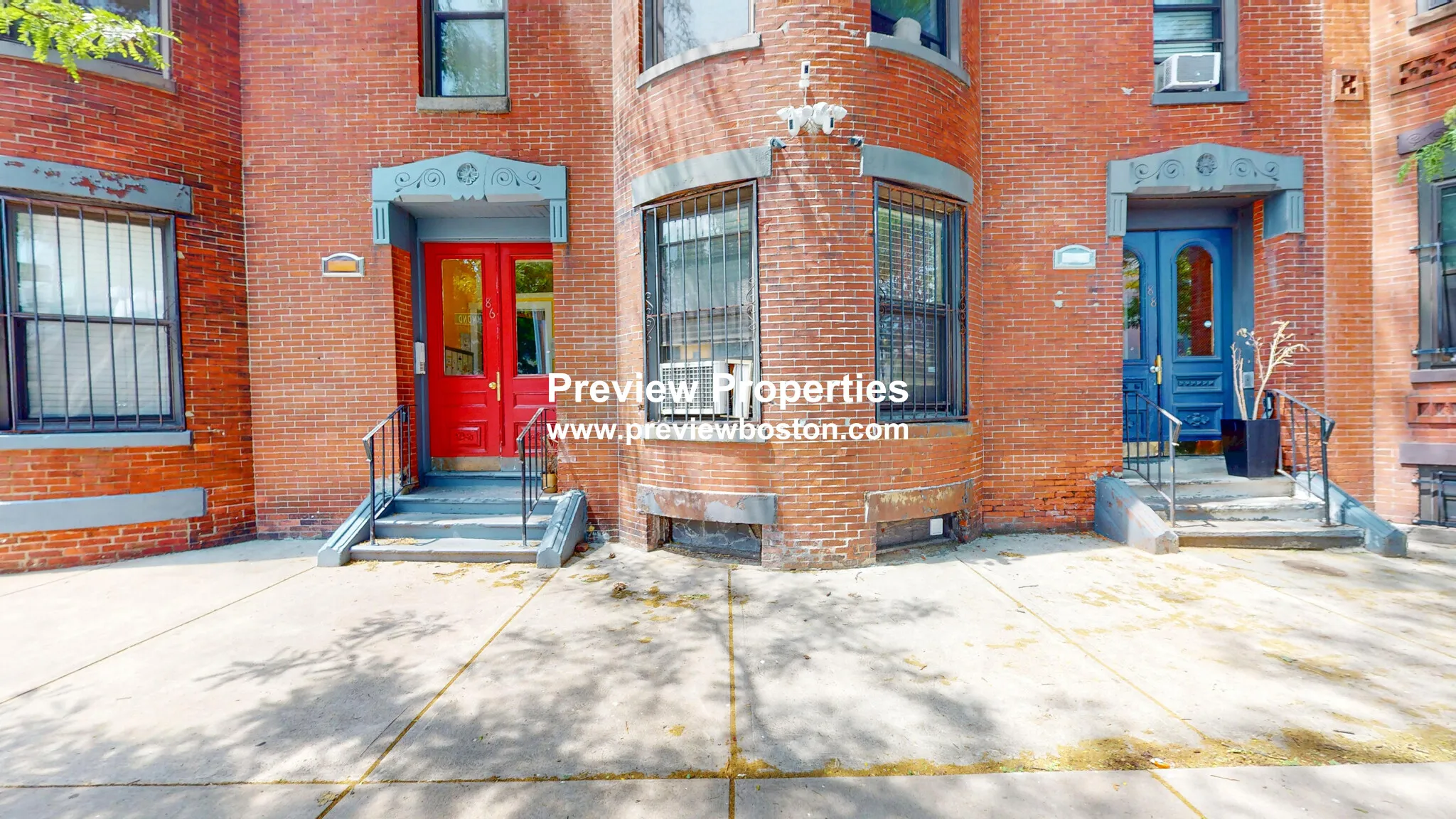 88 Hammond St, Roxbury