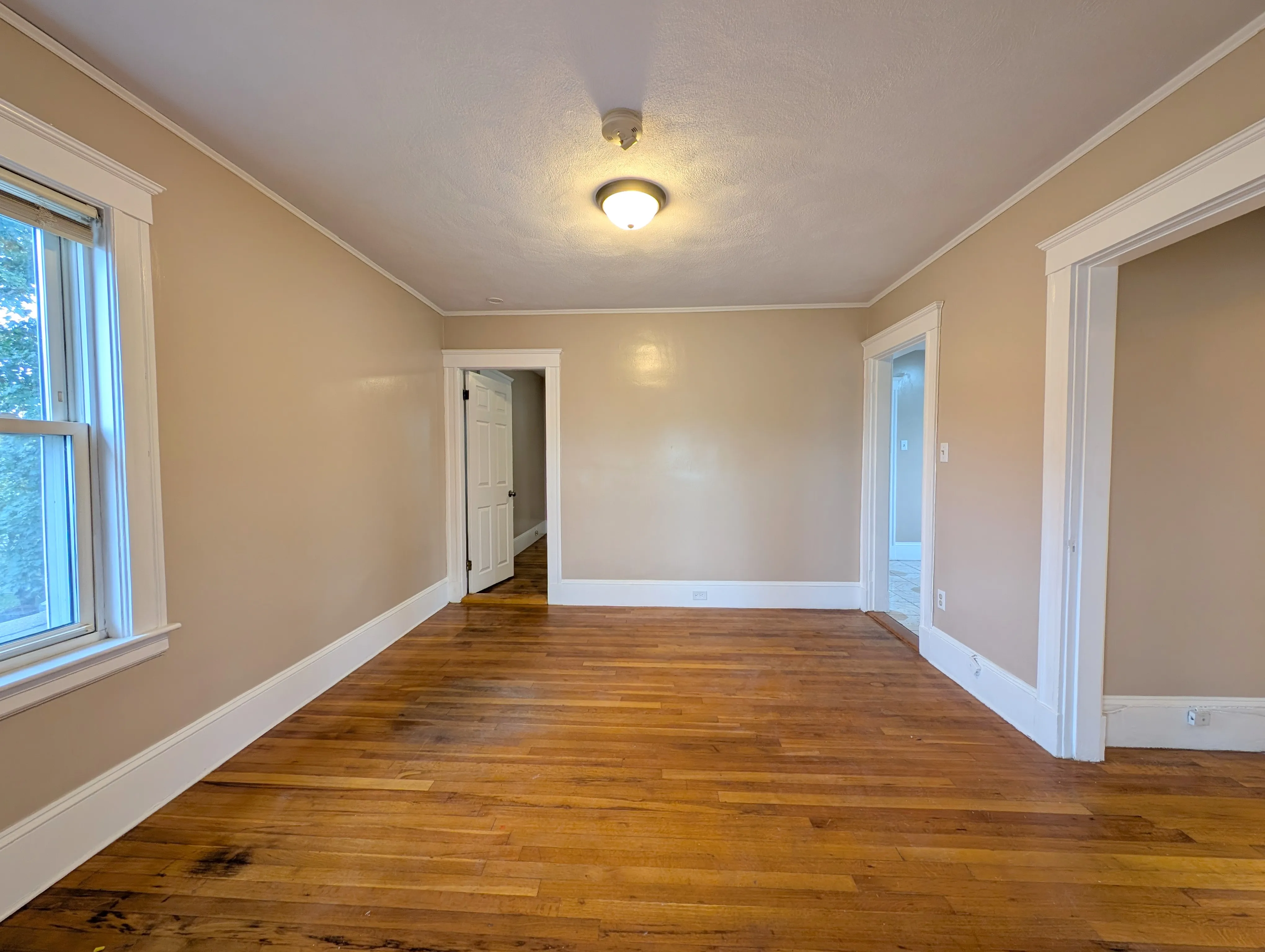 83 Billings Ave, South Medford