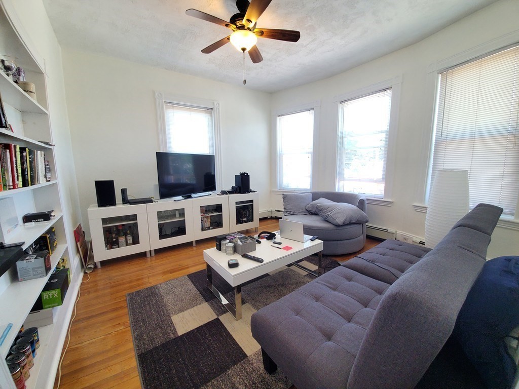 22 Belmont St, Watertown