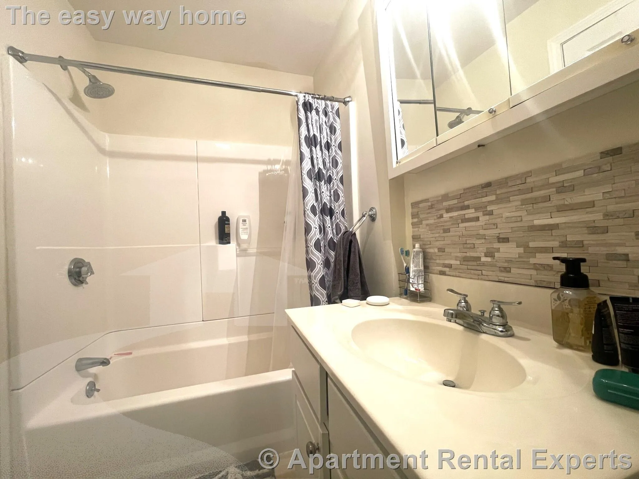 1056 Cambridge St, East Cambridge