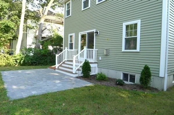 299 Cabot St, Newton