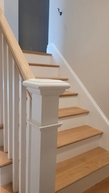 27 Amaranth Ave, Medford