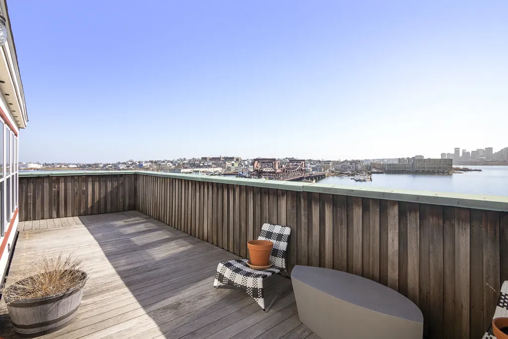 37 Winnisimmet St, East Boston