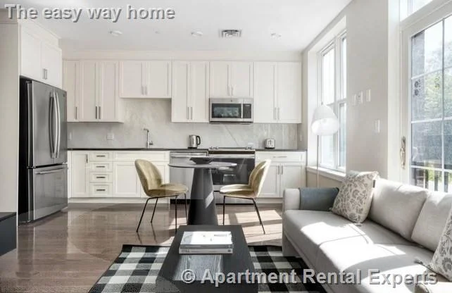 434 Mcgrath Hwy, Prospect Hill