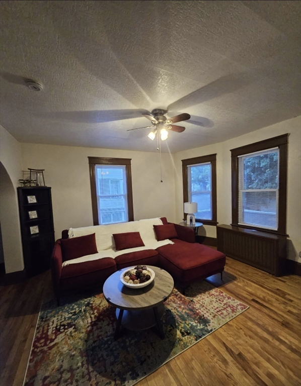 117 Illinois St, Worcester