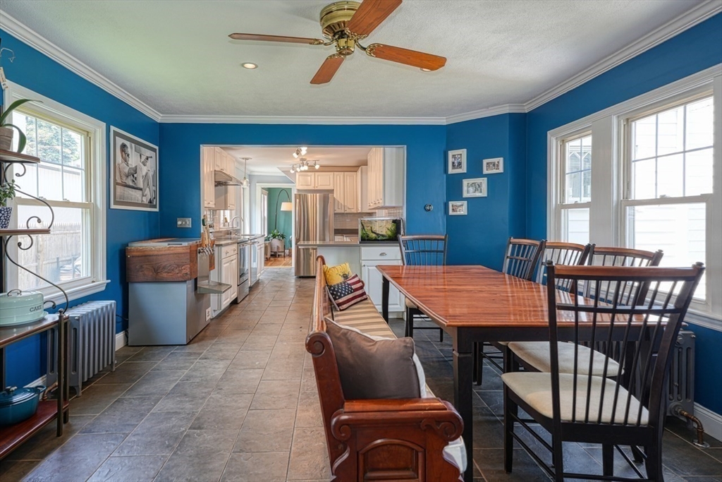 85 Roosevelt Rd, Medford