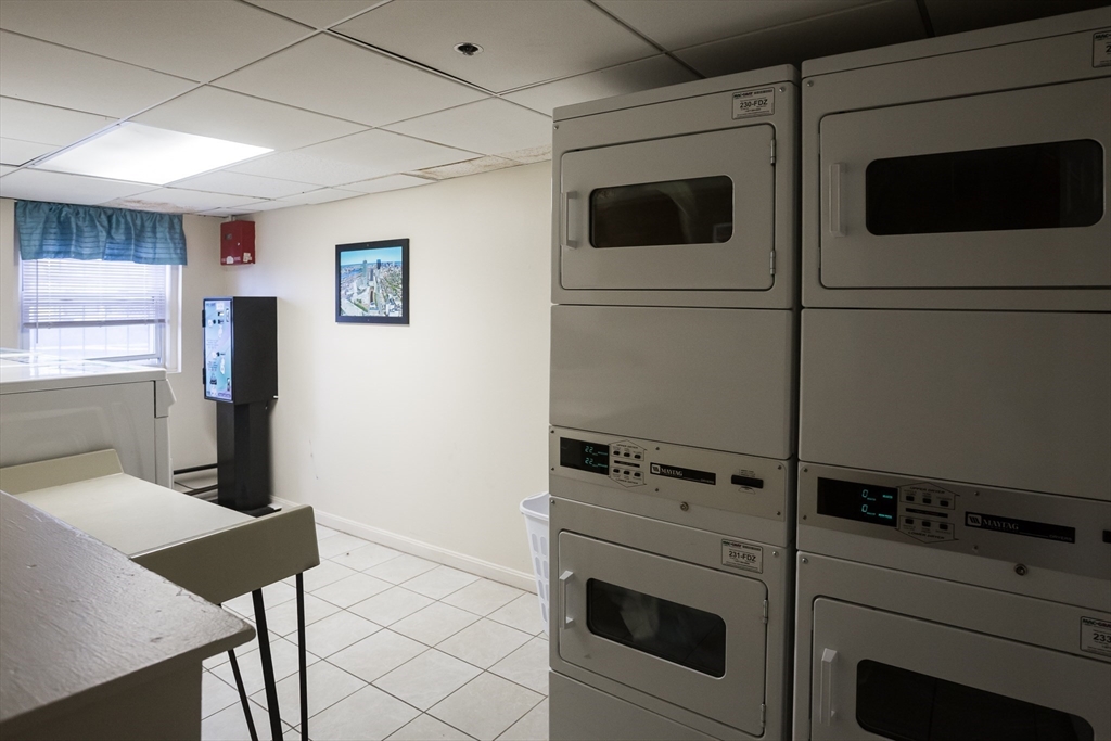 137 Peterborough St, Fenway