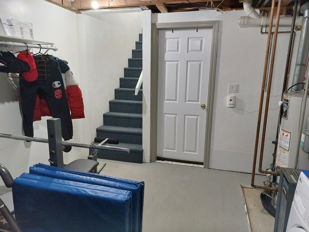 31 Tapley Ave, Revere