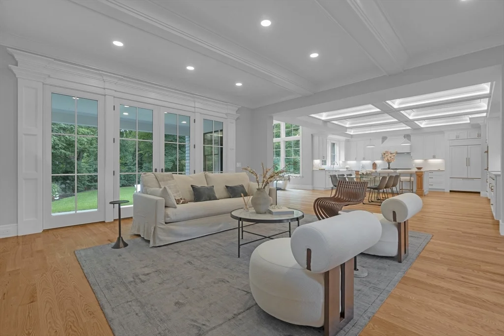 18 Sprague Rd, Wellesley Hills