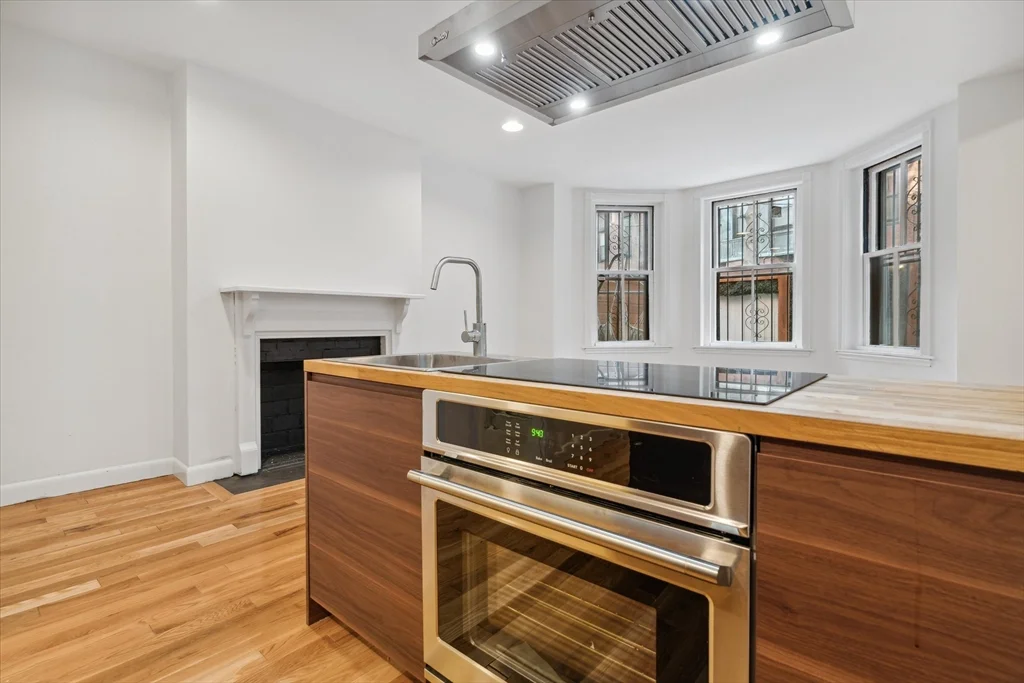 432 Marlborough, Back Bay