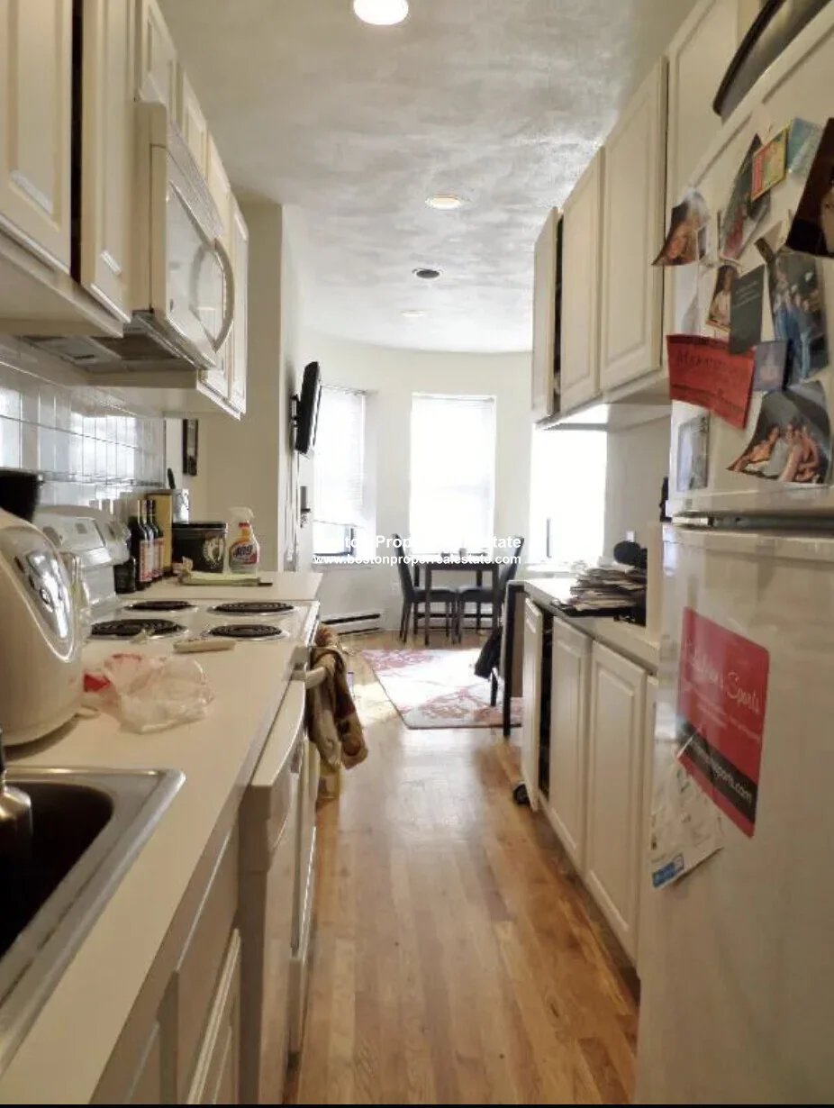 57 Westland Ave, Fenway