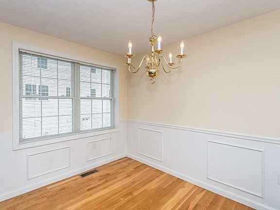 1005 Trapelo Rd, North Waltham