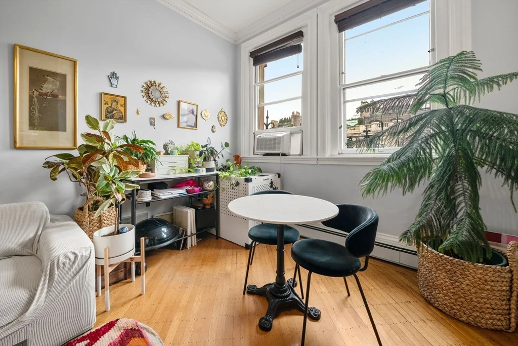 165 Beacon St, Back Bay