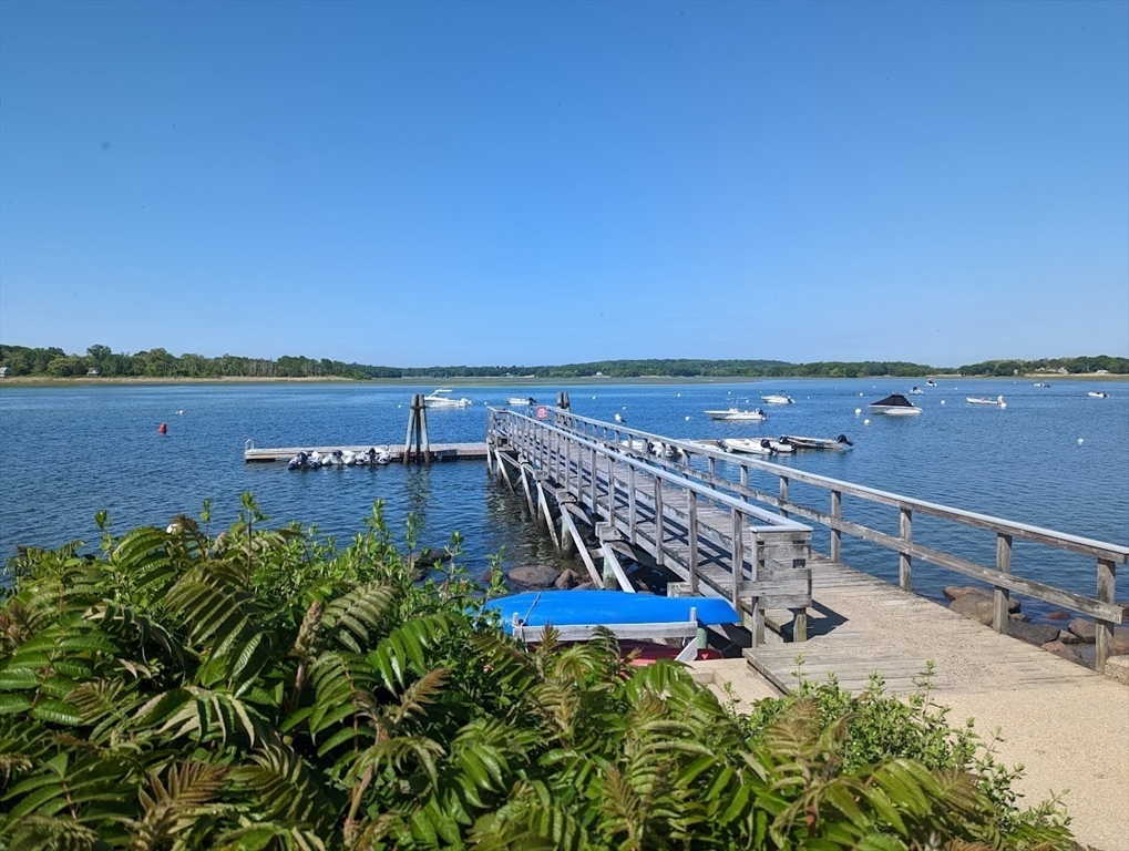 12 Cove Rd, Little Neck