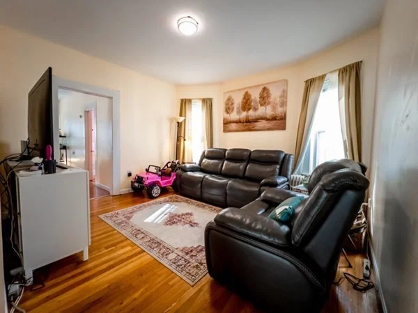 18 Egleston, Jamaica Plain