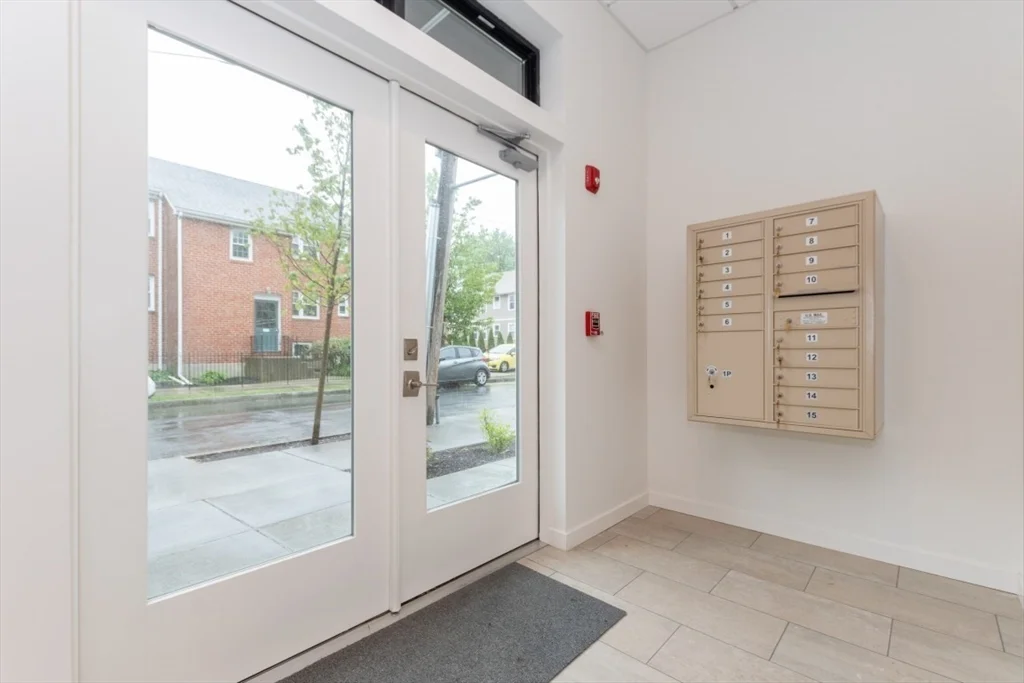 80 Broadway, East Arlington