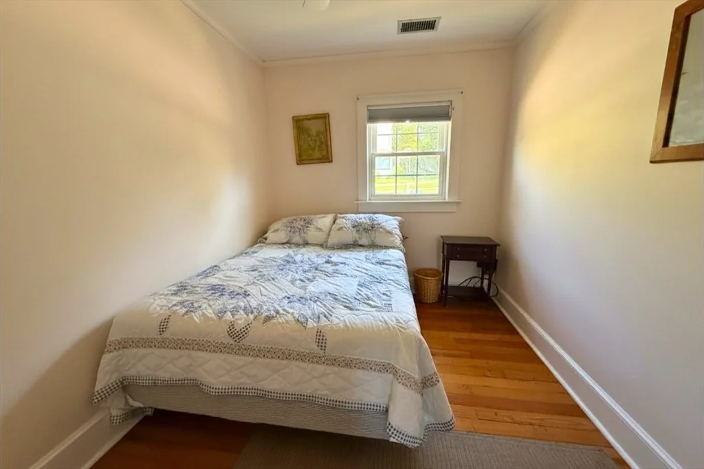 48 Angelica Ave, Mattapoisett
