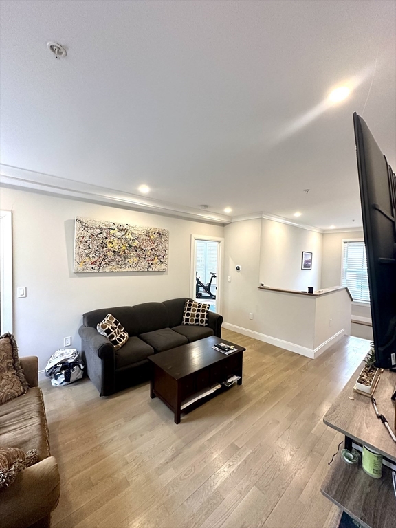 32 Blaine St, Allston