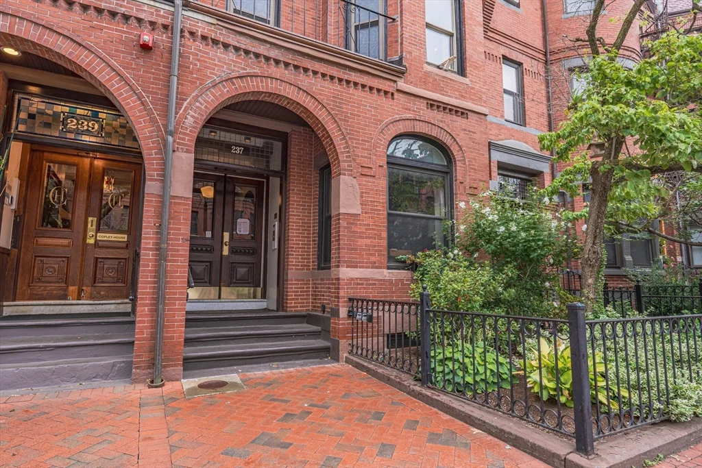 237 W Newton St Furnished, Back Bay