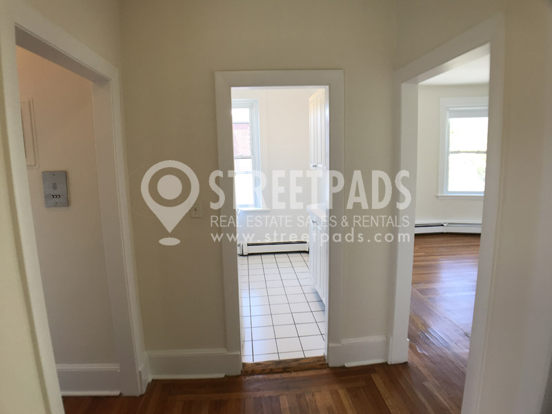 1539 Beacon St, Griggs Park