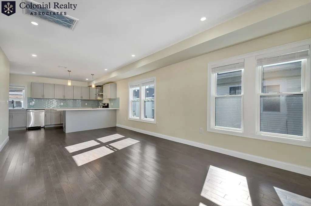 43 Wright Ave, South Medford