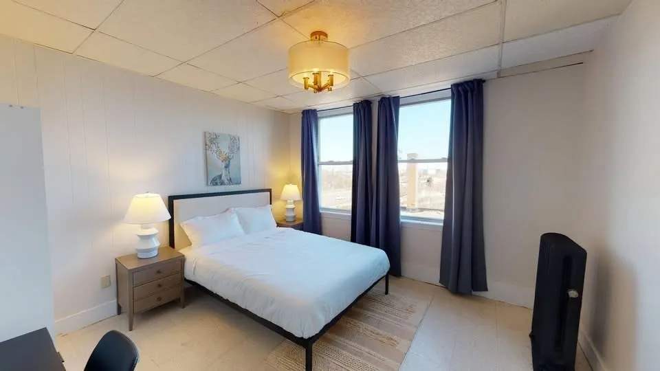 7 Linden St, Allston