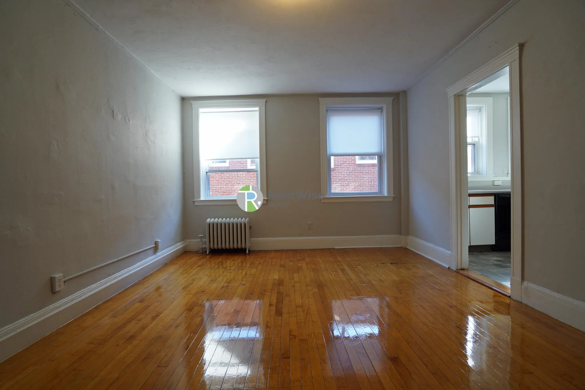 90 Cypress St, Emerson Gardens