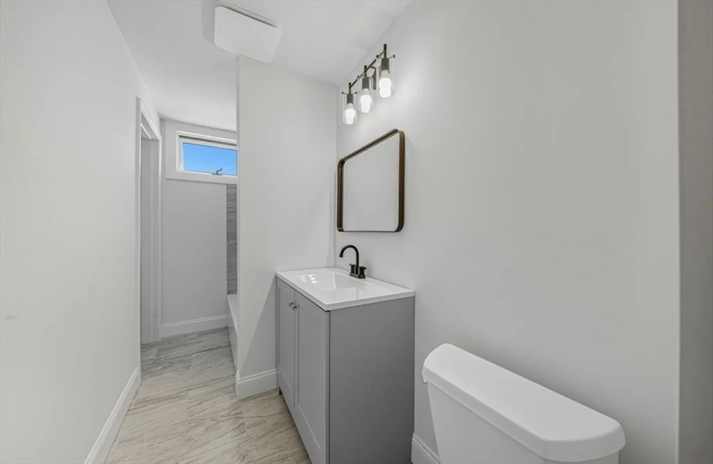 21 Wolcott St, Malden