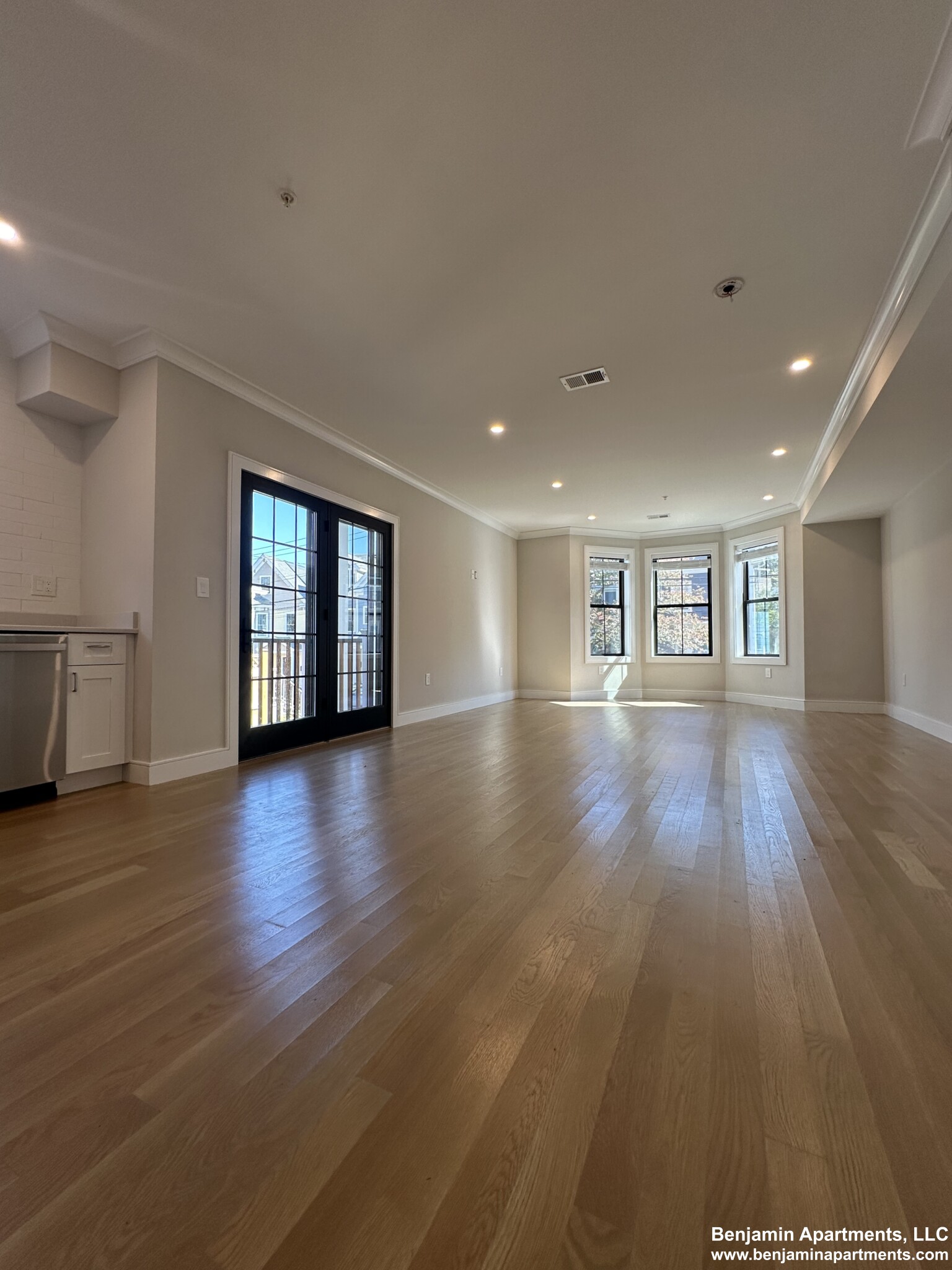 285 Lamartine St, Jamaica Plain