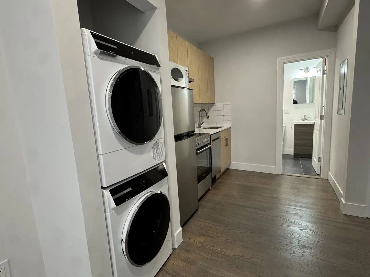 270 Newbury St, Back Bay