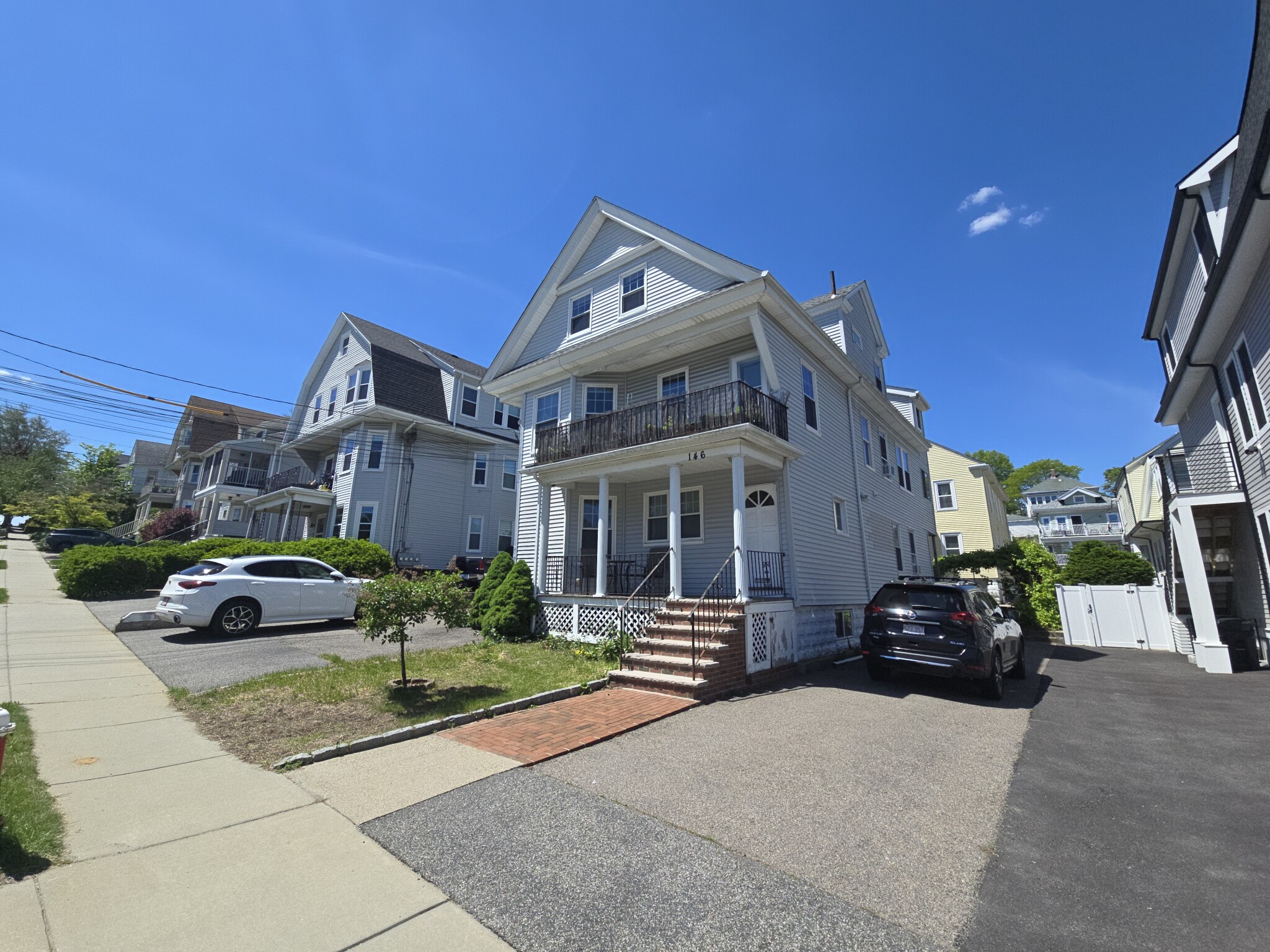 146 Hillside Rd, Watertown