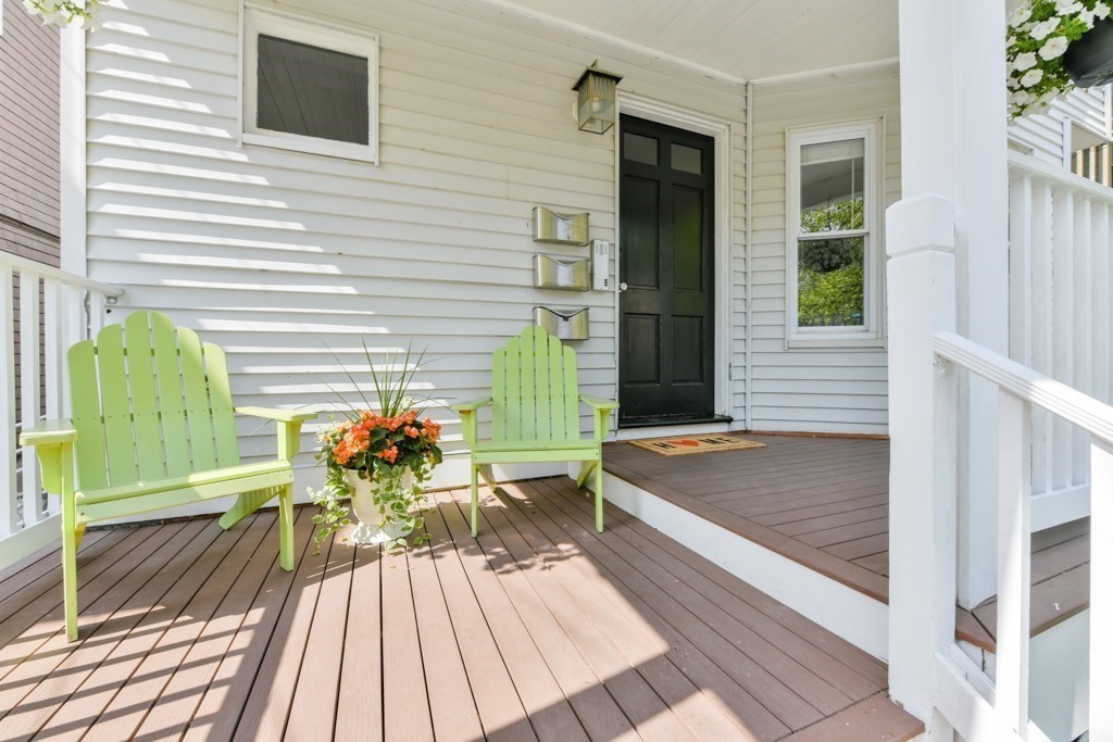 72 Lexington Ave, Davis Square