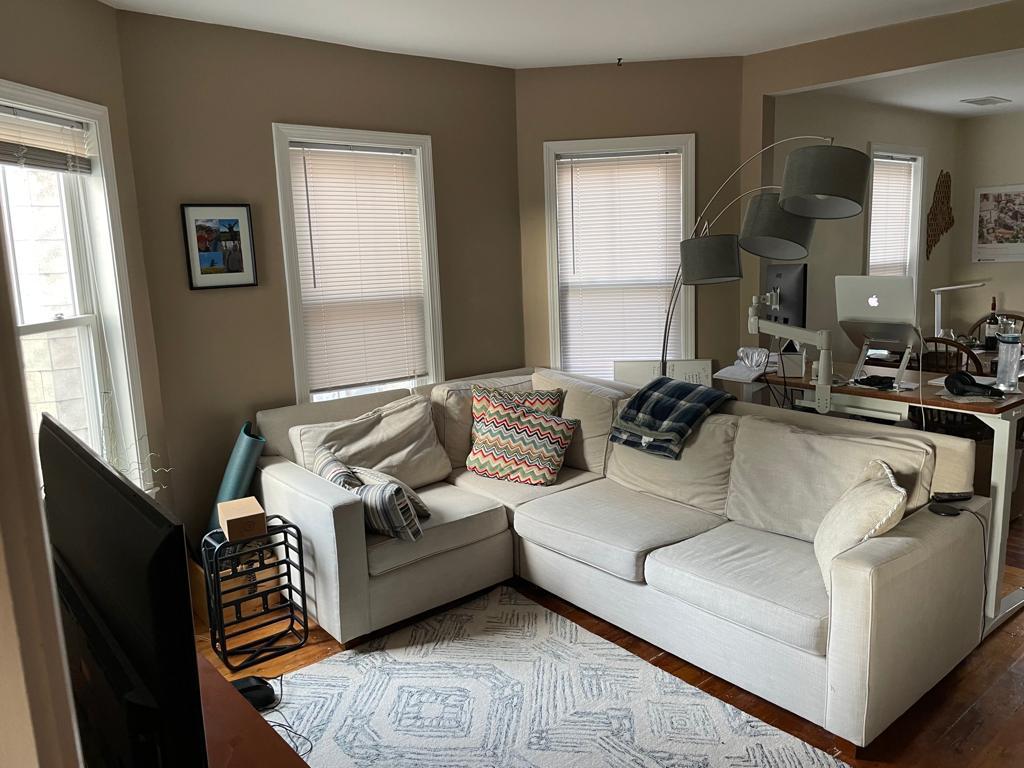 1 bed, 1 bath apartment for rent at 32 Fellsway Unit 2, Winter Hill — photo 1 of 8