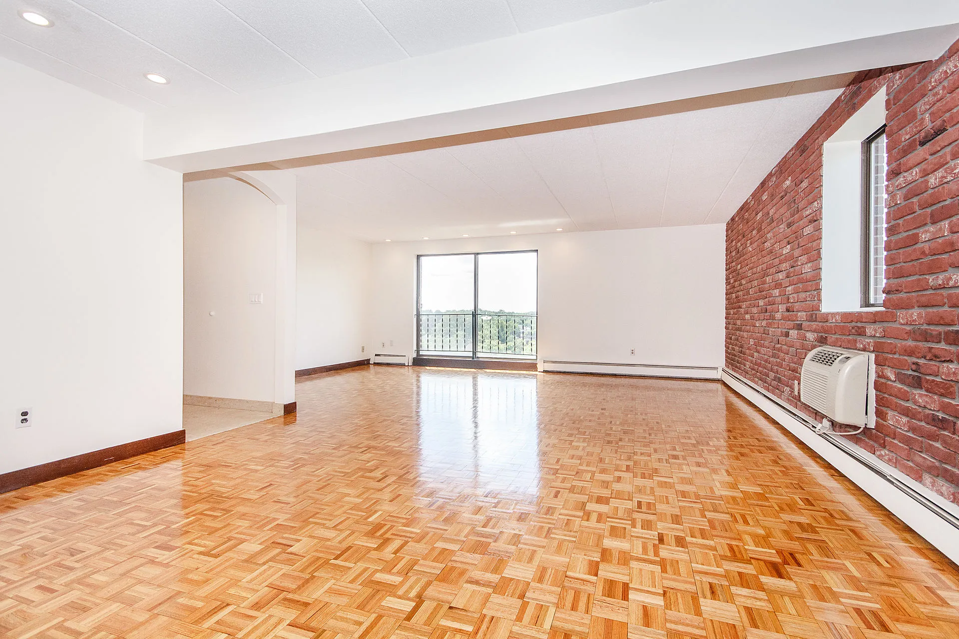 31 Harris St, Coolidge Corner