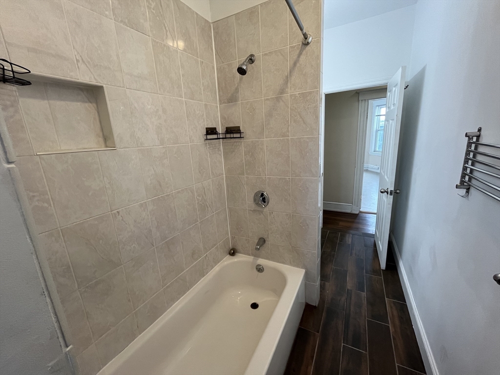 175 River St, Riverside