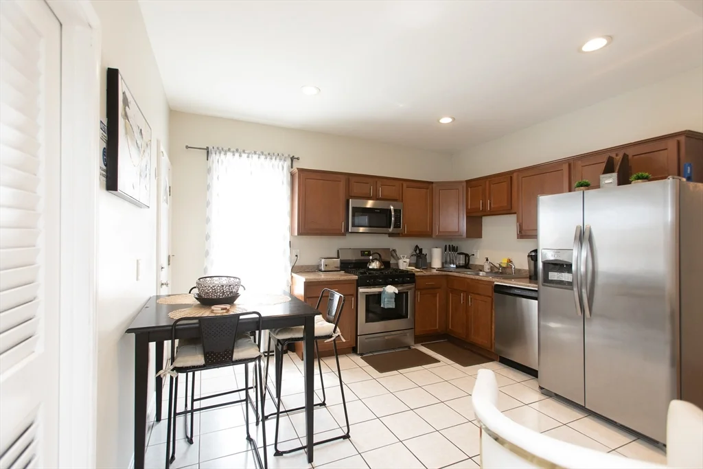 67 Dakota St, Dorchester